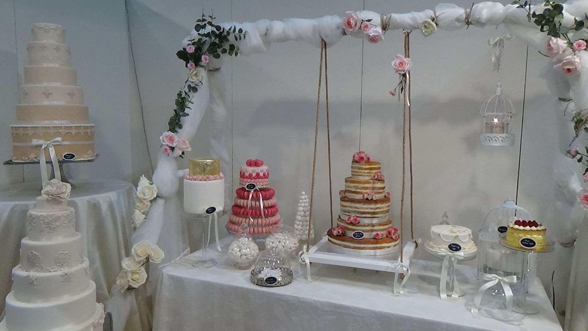 Lucia Mosci, grandi torte e mini pasticceria