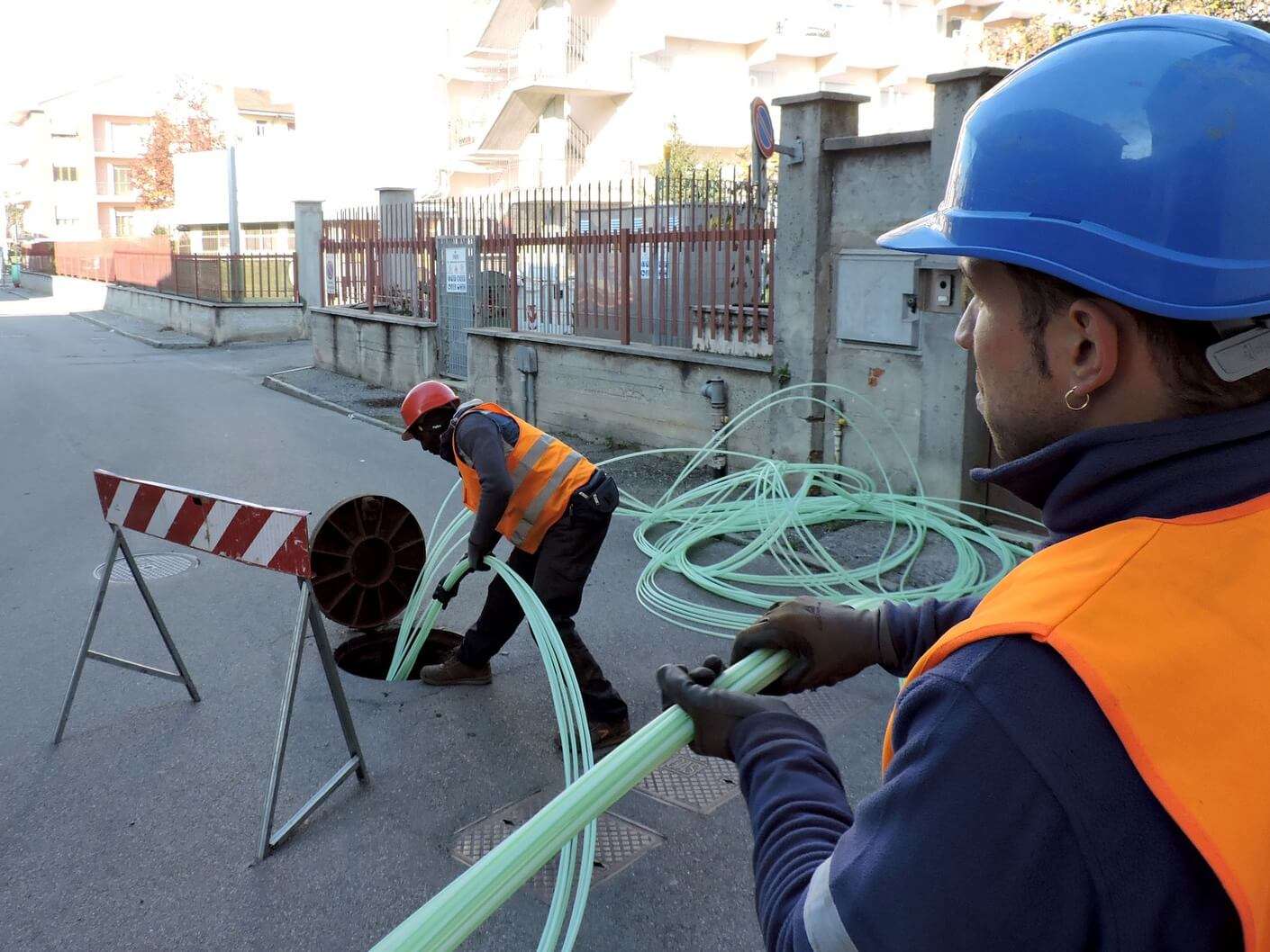 Bra: Isiline, fibra ottica per 250 condomini e 16 sedi comunali
