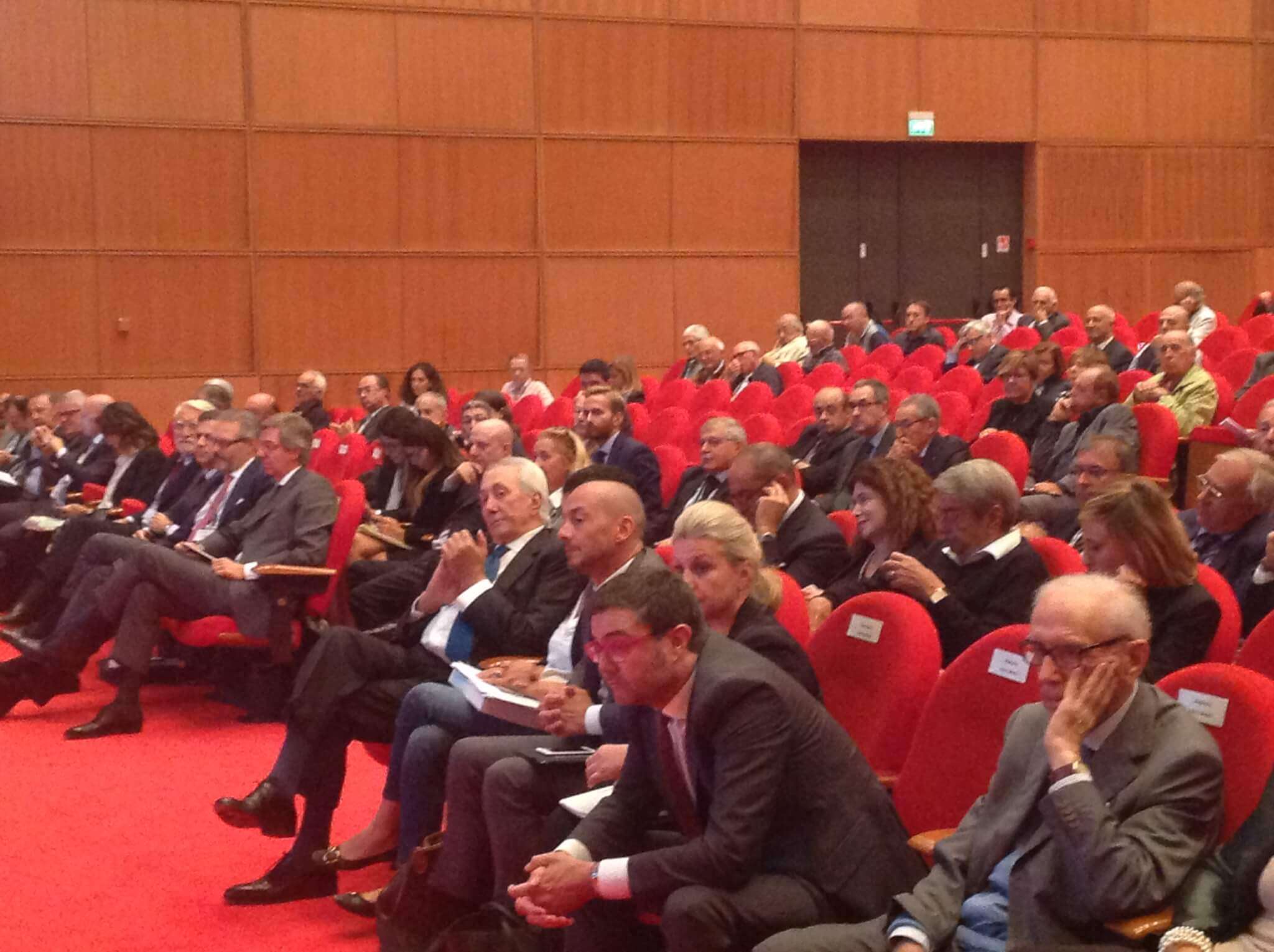 Carige: assemblea approva aumento di capitale per 560 mln euro