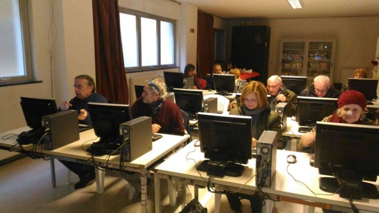 Sestri Levante: nell’ex biblioteca i nuovi corsi di informatica Auser