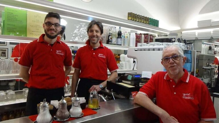 La Cremeria Buonafede riapre con un nuovo gusto: il “semifreddo dei Rolli”