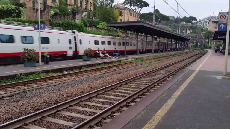 Rfi: stazioni Albisola, Celle, Santa Margherita esempi riuso sociale