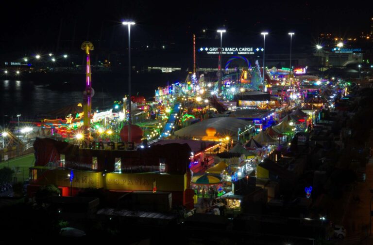 Genova: per Natale un luna park rinnovato in piazzale Kennedy