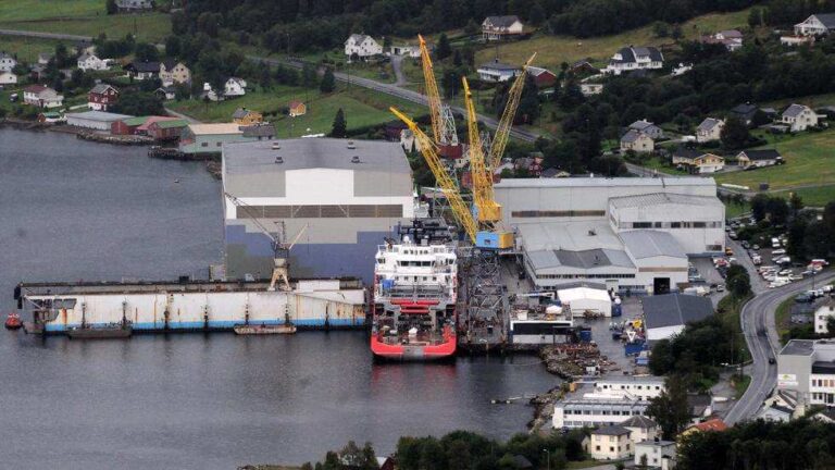 Fincantieri: Vard firma un contratto per una nave posacavi