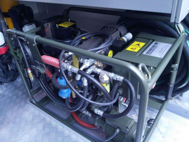 veicolo guardia costiera laboratorio ambientale mobile1