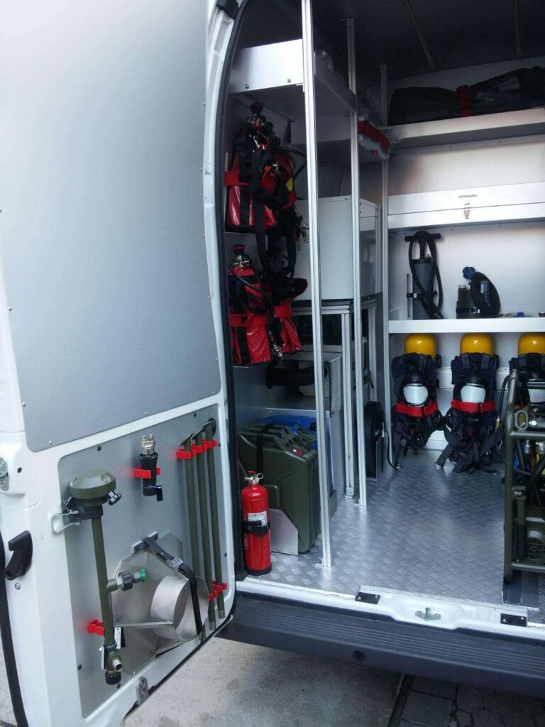 veicolo guardia costiera laboratorio ambientale mobile3