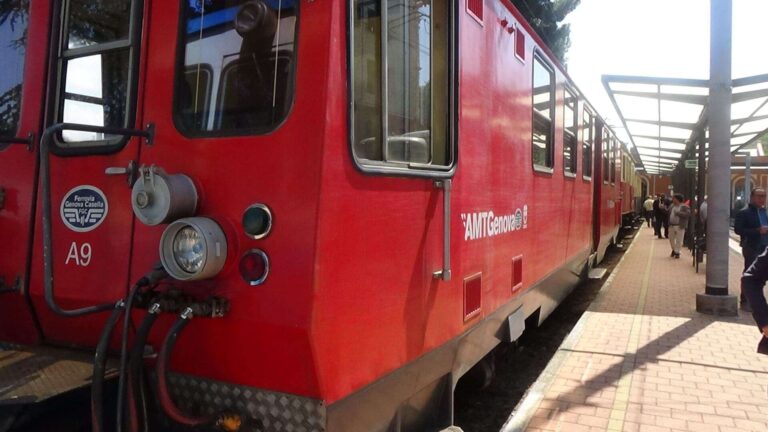 Accessibilità, due progetti transfrontalieri miglioreranno la Ciclovia tirrenica nello spezzino e la stazione di Manin