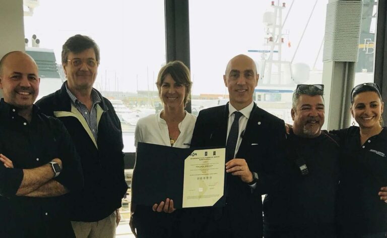 Marina Genova certificata dal Rina