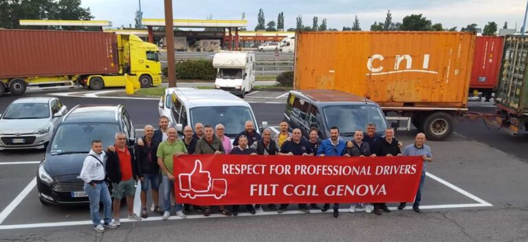 Camionisti genovesi a Strasburgo contro decisione Parlamento Ue