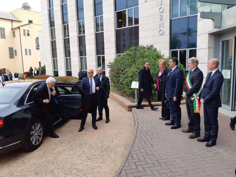 Mattarella visita Gaslini e Iit