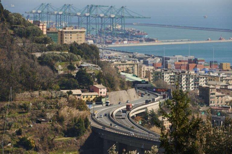 Al porto di Voltri-Pra’ debutta il Tms, sistema per minimizzare code e attese dei mezzi pesanti