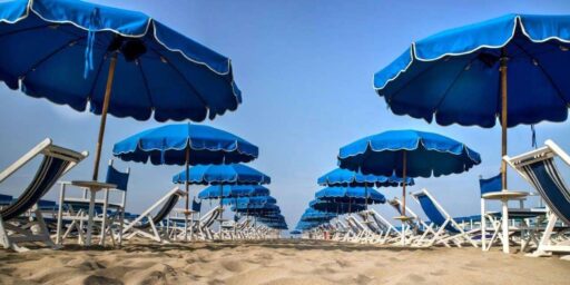 Balneari, Ue: «le norme dell’Italia rispettino il diritto dell’Unione»