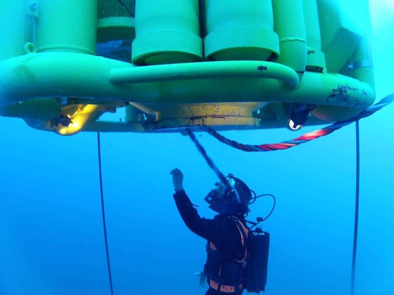 Ricerca archeologica subacquea, palombari in azione a Capo Noli