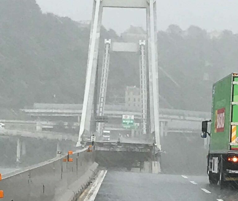 Ponte Morandi: Autostrade, erano in corso lavori consolidamento