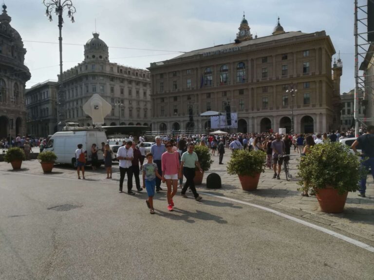 minuto di silenzio morandi