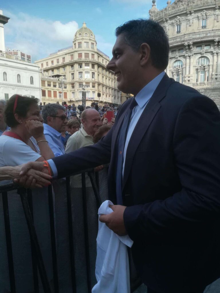 Toti: «Giuro che Genova riavrà il suo ponte, costi quello che costi