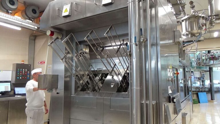 Latte Tigullio – stabilimento Centro Latte Rapallo –  confezionatrice