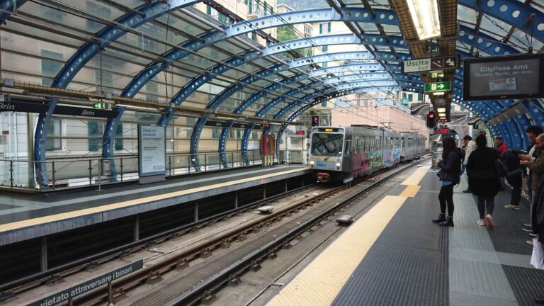 Trasporto pubblico gratuito per 4 mesi: al via la sperimentazione a Genova