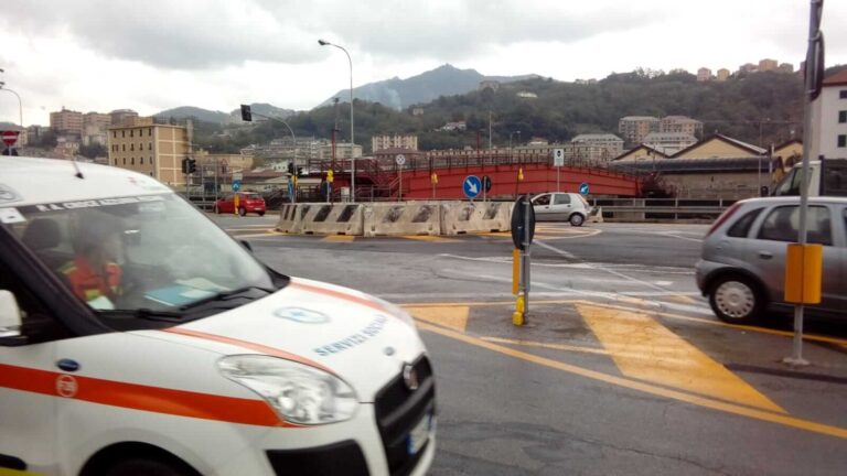 rotonda via 30 giugno