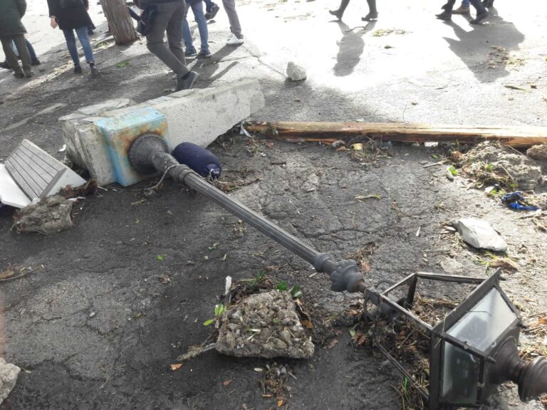 Danni da maltempo a Genova, il Comune dà le indicazioni per come segnalarli