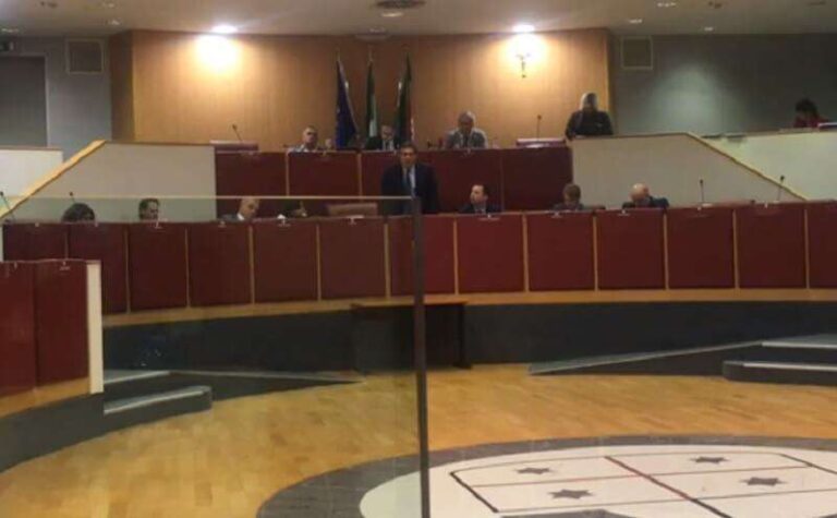 Regione, via libera alle Comunità energetiche. Benveduti: «Ora il governo mantenga la promessa di investire»