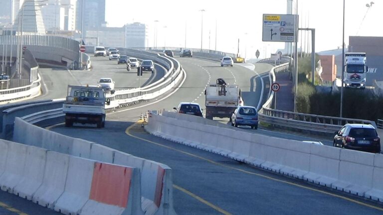 Lotto 10: via Siffredi chiusa 46 ore, a fine marzo l’accesso con 2 corsie per senso di marcia