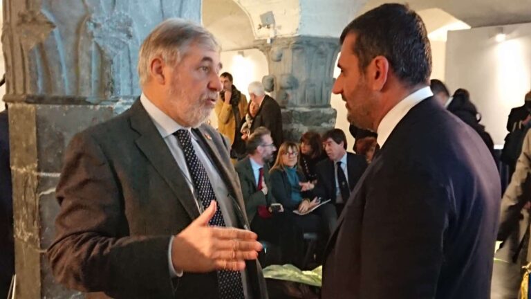 Anci, Decaro: «Nella legge di Bilancio anche i fondi per i Comuni»