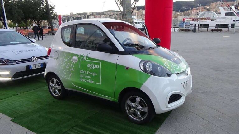 Genova, in partenza il car sharing elettrico free floating di Axpo