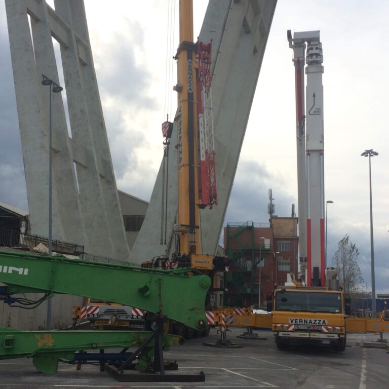 Ponte Morandi, Autostrade: disponibili a erogare fondi, riserve su importi
