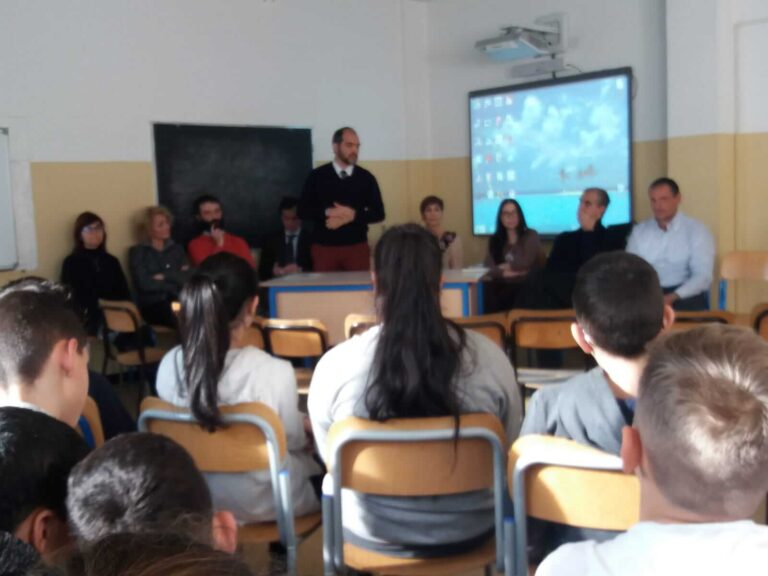 Una pila alla volta, Amiu lancia la seconda edizione del progetto per la differenziata delle batterie