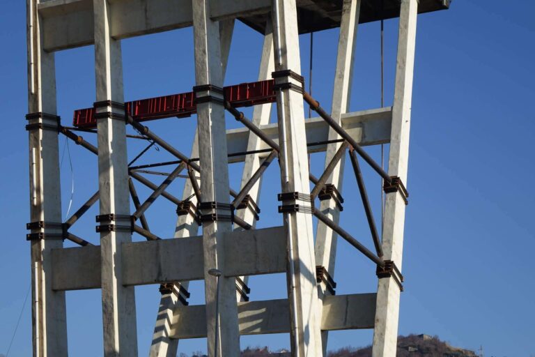Demolizione ponte Morandi, tra 3 settimane la prima esplosione della pila 11
