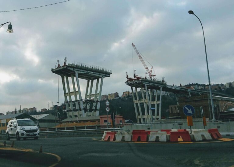 Demolizione ponte Morandi: attivo il controllo sulle polveri sottili