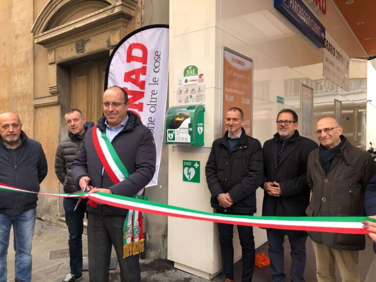 Chiavari: un nuovo defibrillatore nella Conad di corso Dante
