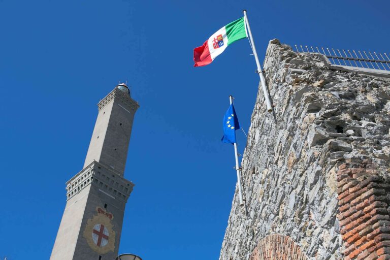 Genova: nuova navetta gratuita per la Lanterna