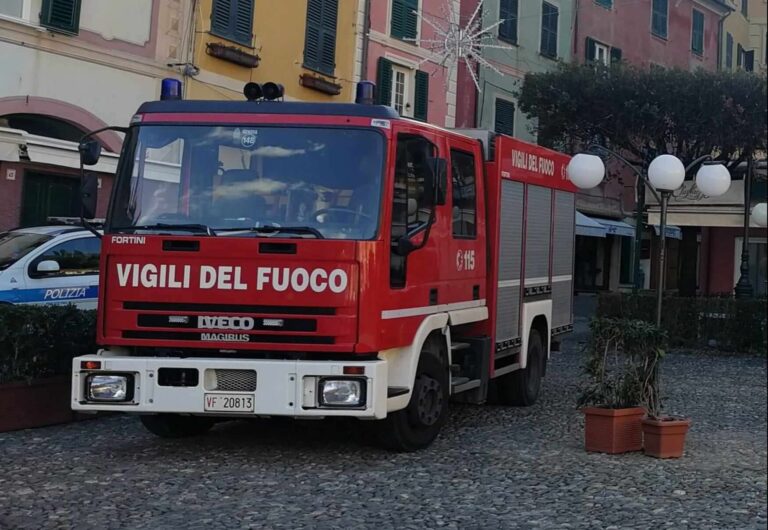 Tamponi rapidi e test sierologici per i vigili del fuoco: a Genova passa l’ordine del giorno del M5S