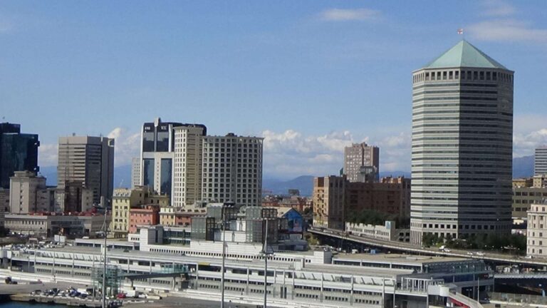 Genova: si lavora a un patto per lavoro e sviluppo tra Comune e sindacati