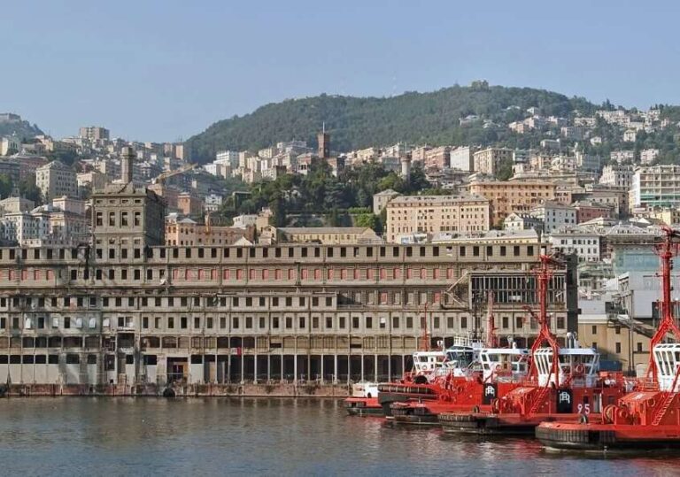 Hennebique, firmato l’atto di concessione novantennale per il recupero del silos nel porto di Genova 