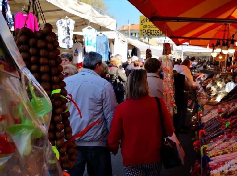 Commercio ambulante, oltre 4.800 imprese in Liguria. Trainano gli stranieri