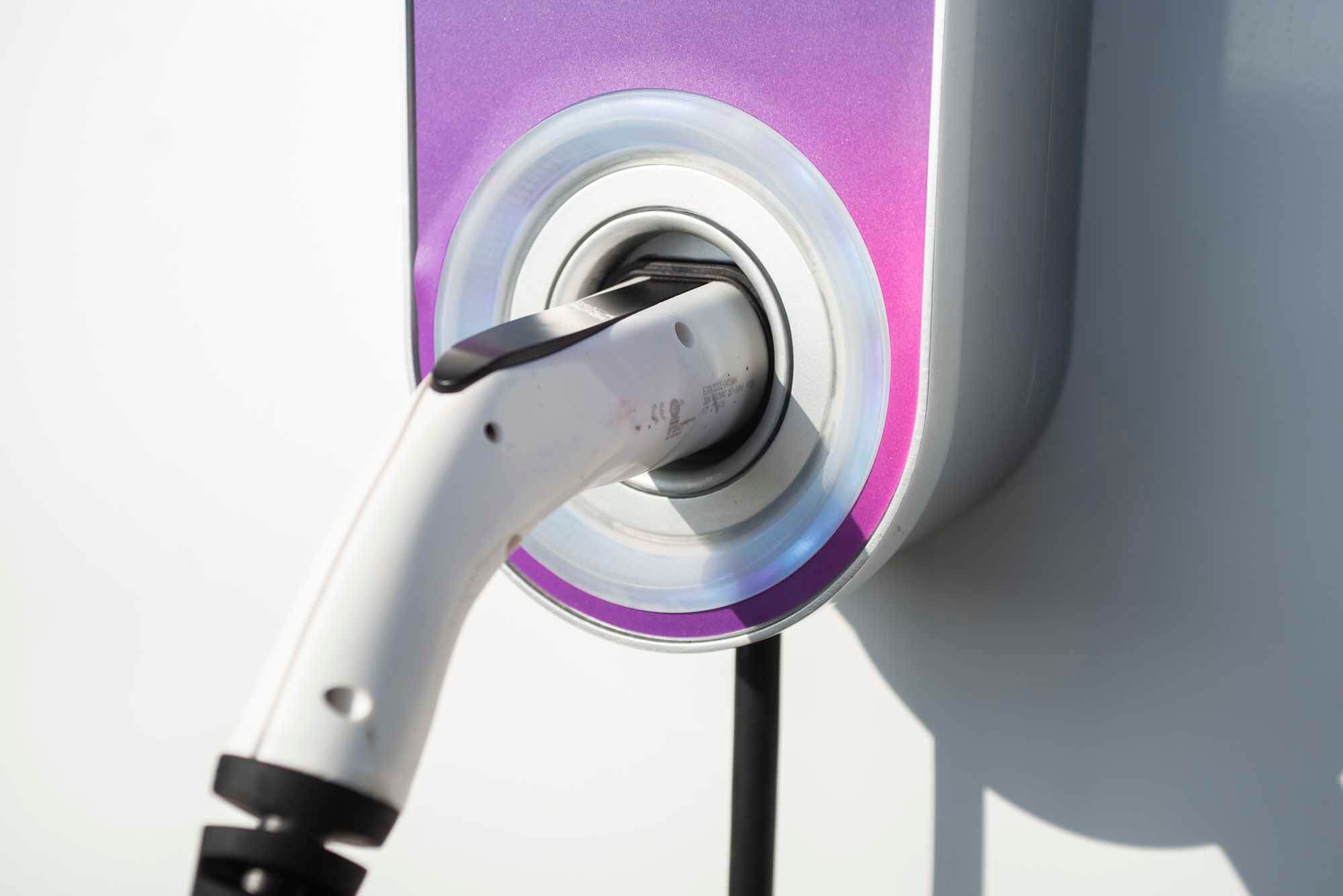 colonnine ricarica mezzi elettrici