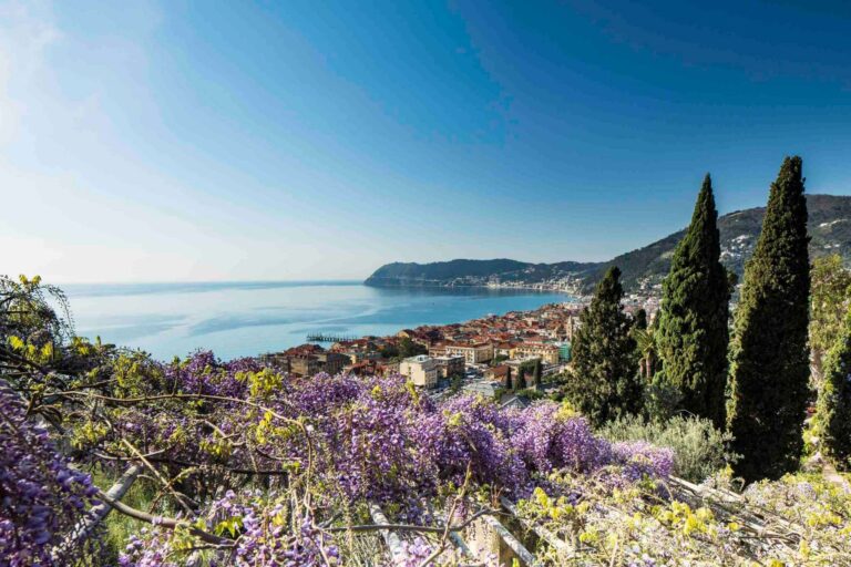 Giardini Villa della Pergola, week end con laboratorio di giardinaggio sui glicini