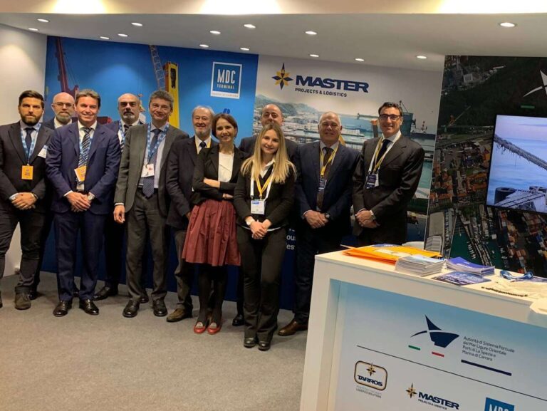 Adsp mar Ligure Orientale al Break Bulk di Brema con due operatori