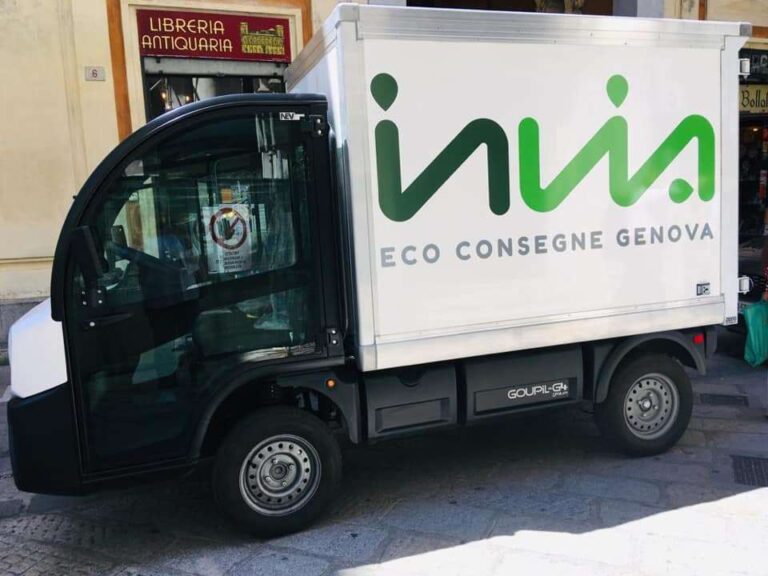 Consegne nel centro storico di Genova, presentato il servizio Invia