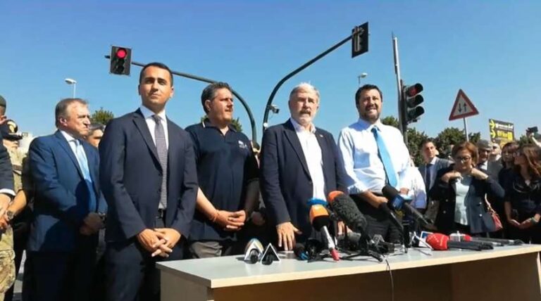 Demolizione ponte Morandi, Bucci: «Decisioni su rientro evacuati dopo il controllo delle 21»