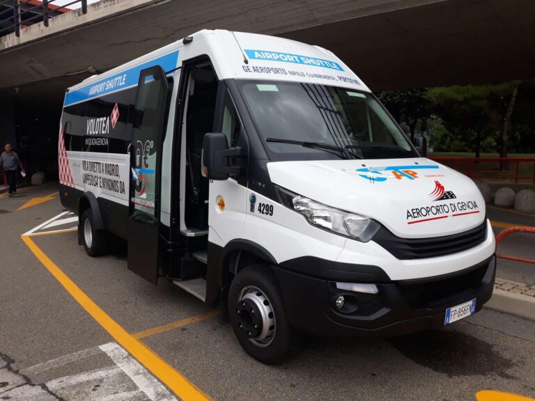Atp: riparte la navetta per l’Aeroporto di Genova, servizio ampliato