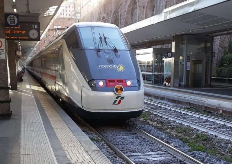 Treni, Bucci: “Chiesti due diretti alla mattina e due alla sera, Genova-Milano in 75 minuti”