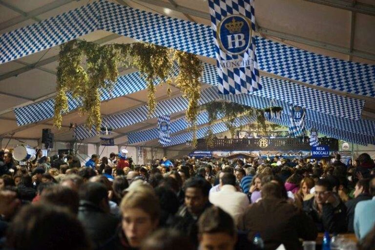 Genova: 100 posti di lavoro per il prossimo Oktoberfest, le selezioni dal 22 luglio