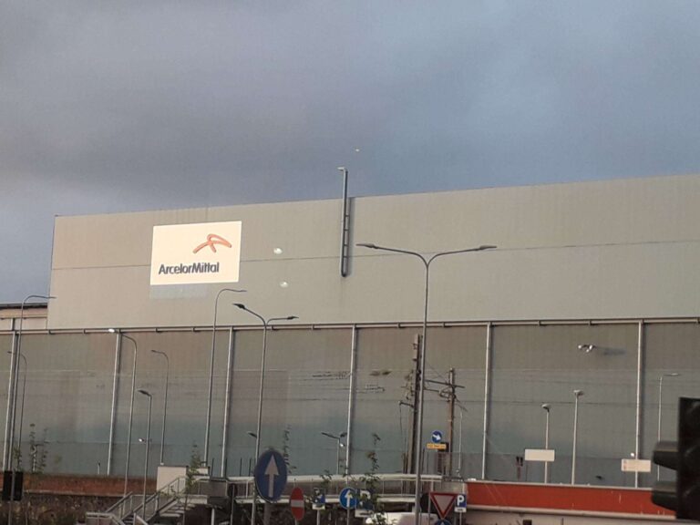 Ex Ilva, Pd: “Accolta richiesta di dare priorità a ripartenza produzione di banda stagnata a Genova”