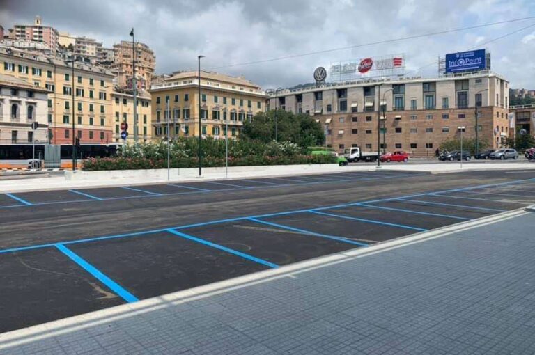Genova, parcheggi di interscambio gratis per i residenti della città metropolitana abbonati ad Amt