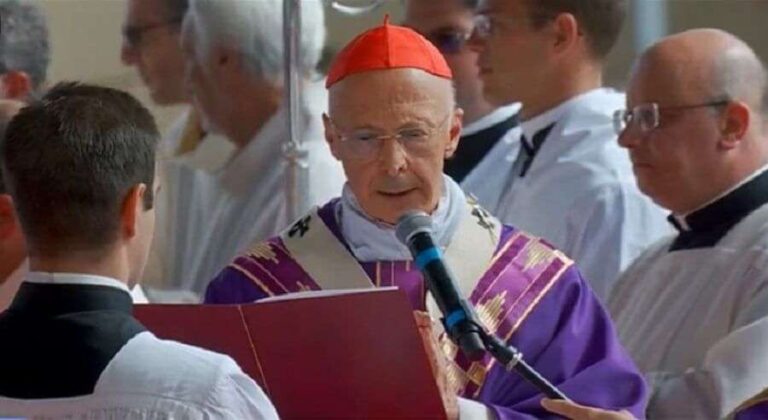 Arcidiocesi di Genova: finisce l’era Bagnasco, il successore è il francescano Marco Tasca