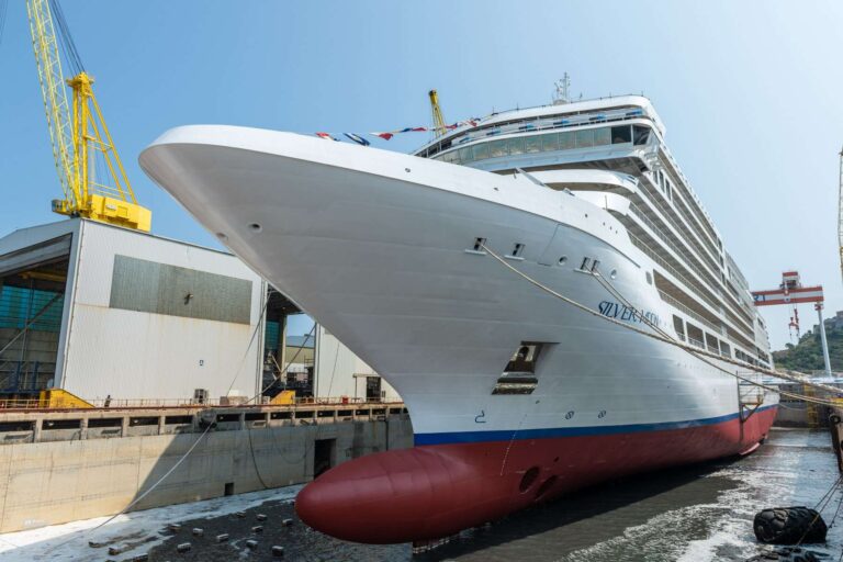 Fincantieri: varata ad Ancona “Silver Moon”